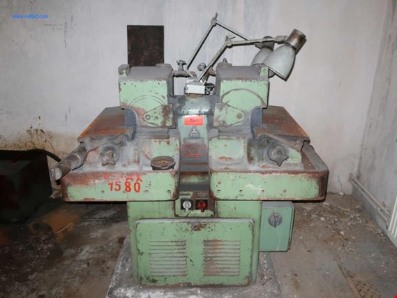 Used TOS BBT350 tool grinding machine for Sale (Auction Premium) | NetBid Industrial Auctions
