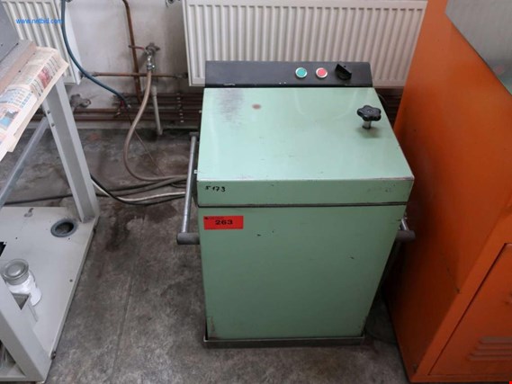 Used Okresni Podnik Sluzeb Prerov VM4 vibrating laboratory mill (5173) for Sale (Auction Premium) | NetBid Industrial Auctions