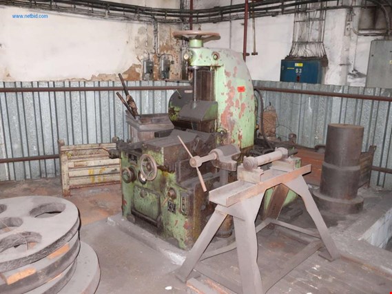 Used P-27 horizontal mitre saw for Sale (Auction Premium) | NetBid Industrial Auctions
