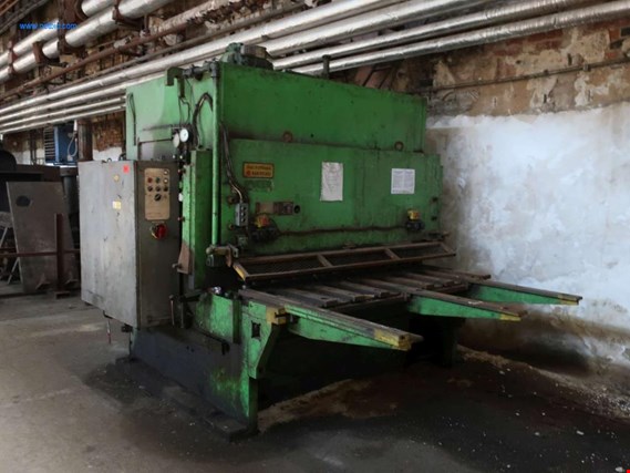 Used DHS 16/2000 plate shears (25185) for Sale (Auction Premium) | NetBid Industrial Auctions