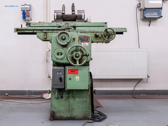 Used Imperia M.0.6 tool grinding machine for Sale (Auction Premium) | NetBid Industrial Auctions