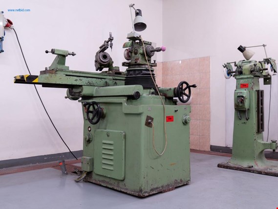 Used TOS tool grinding machine for Sale (Auction Premium) | NetBid Industrial Auctions