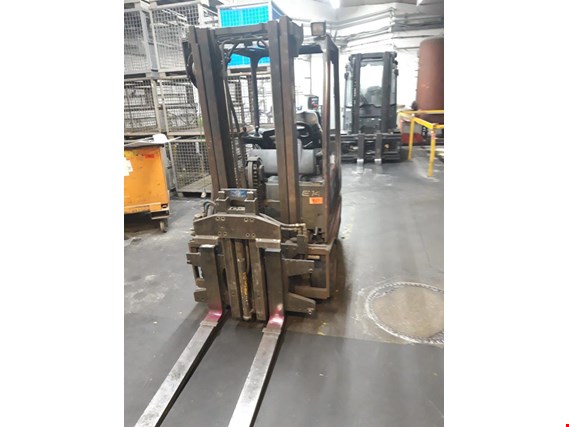 Used Linde H14-02 electr. forklift truck  - later release 31.05.2021 for Sale (Auction Premium) | NetBid Industrial Auctions