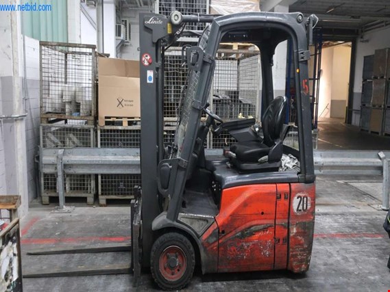 Used Linde E14 electr. forklift truck for Sale (Auction Premium) | NetBid Industrial Auctions