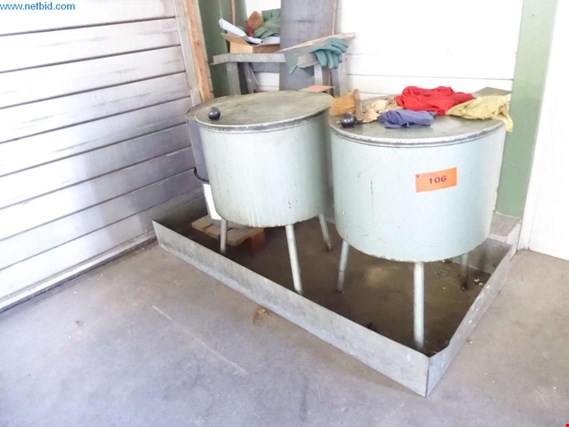 Used 2 Cleaning container for Sale (Auction Premium) | NetBid Industrial Auctions
