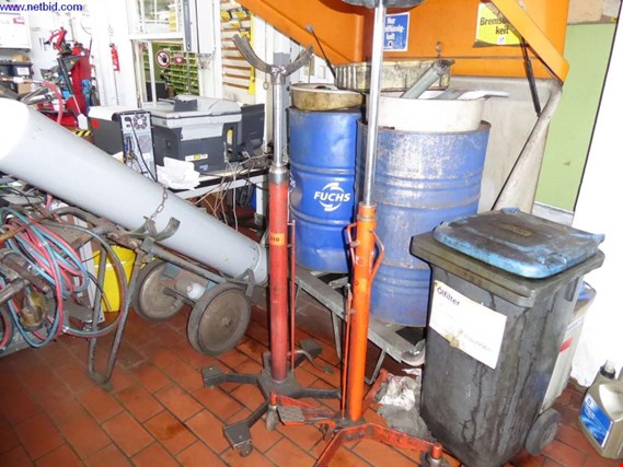 Used 2 Hydraulic jack for Sale (Auction Premium) | NetBid Industrial Auctions