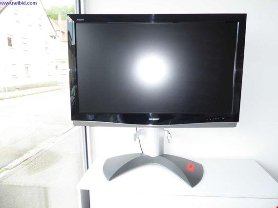 Used Sharp Flat screen TV for Sale (Trading Premium) | NetBid Industrial Auctions