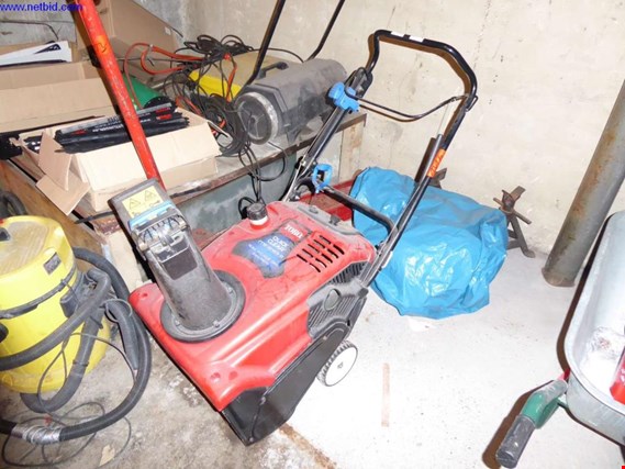 Used Toro CCR 6053 2 Motorized snow blower for Sale (Auction Premium) | NetBid Industrial Auctions
