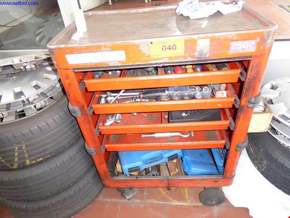 Used Brevete 2502 Tool trolley for Sale (Trading Premium) | NetBid Industrial Auctions