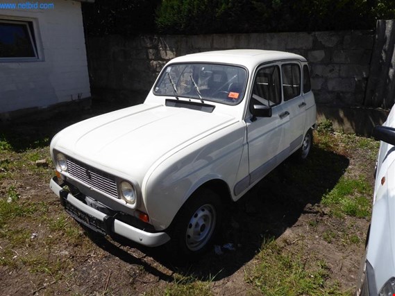 Used Renault R4 GTL Car (classic car) for Sale (Auction Premium) | NetBid Industrial Auctions