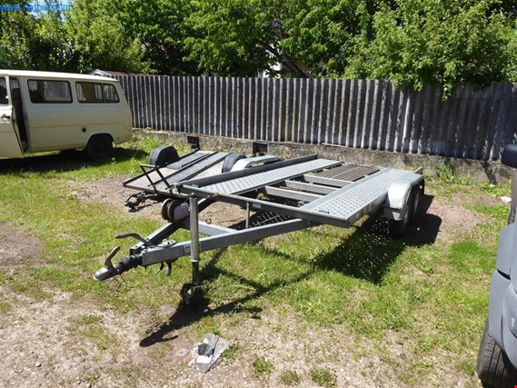 Used Limburger Anhängerbau Double-axle vehicle transport trailer for Sale (Auction Premium) | NetBid Industrial Auctions