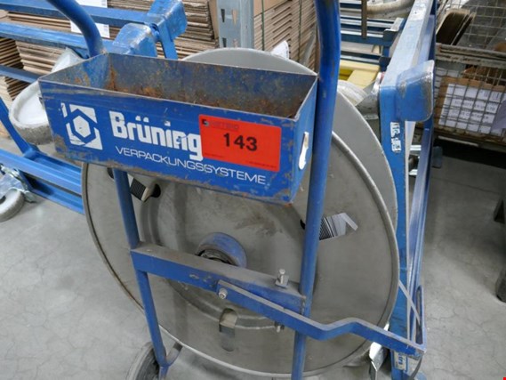 Used mobile decoiler for plastic straps for Sale (Auction Premium) | NetBid Industrial Auctions