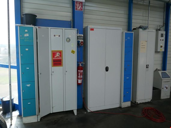 Used Tool cabinet for Sale (Auction Premium) | NetBid Industrial Auctions
