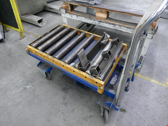 Used A-350WGS mobile scissors lift for Sale (Auction Premium) | NetBid Industrial Auctions