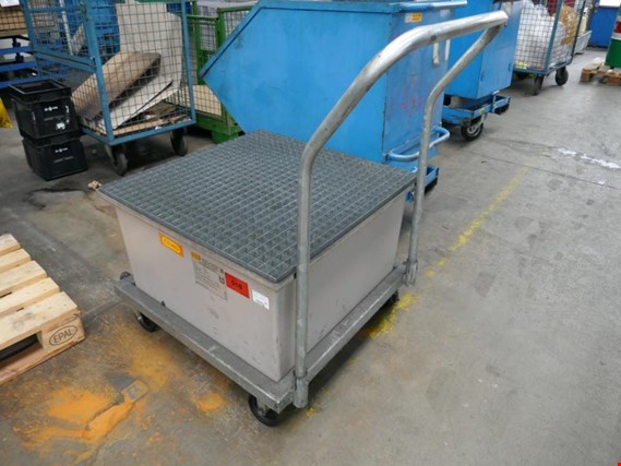 Used Cemo GFK-Auffangwanne 220/1 211.4200 mobile environmental sump for Sale (Auction Premium) | NetBid Industrial Auctions