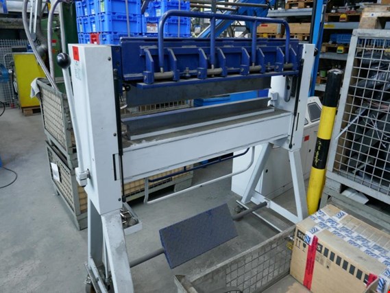 Used Schröder ASK II 1000/2.0 manual swing-bending machine for Sale (Auction Premium) | NetBid Industrial Auctions