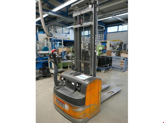 Used Still EGV 14 Electric pedestrian pallet truck for Sale (Trading Premium) | NetBid Industrial Auctions