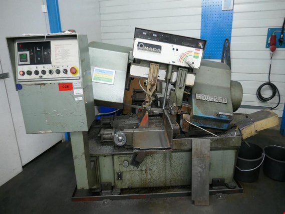 Used Amada HDA-250 Horizontal bandsaw for Sale (Trading Premium) | NetBid Industrial Auctions