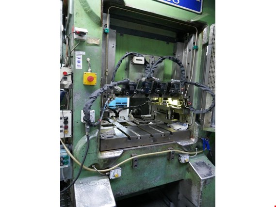 Used Haulick + Roos RVD125 Hydraulic press for Sale (Trading Premium) | NetBid Industrial Auctions