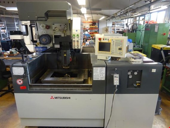 Used Mitsubishi FA20 Wire eroding machine for Sale (Auction Premium) | NetBid Industrial Auctions