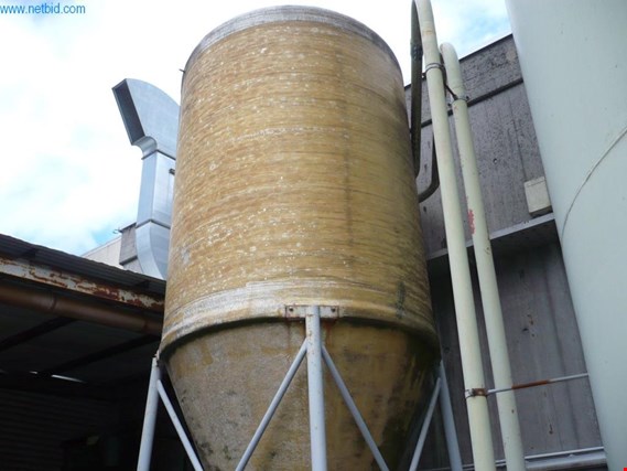 Used Plastic silo for Sale (Trading Premium) | NetBid Industrial Auctions