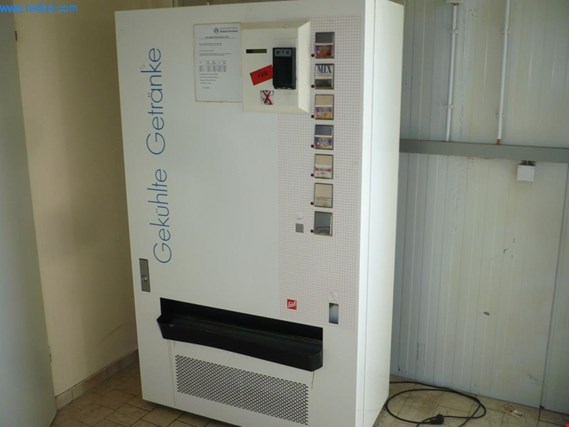 Used Sielaff Cold drink vending machine for Sale (Auction Premium) | NetBid Industrial Auctions