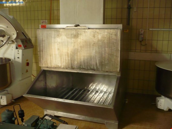 Used Maja RVE1500 Flake Ice Machine for Sale (Auction Premium) | NetBid Industrial Auctions