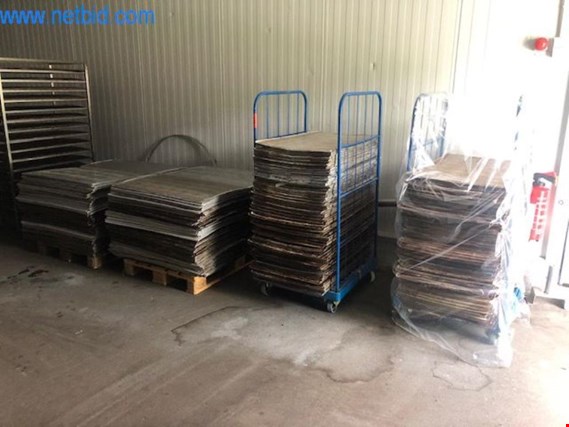 Used ca. 900 Perforated aluminium baking trays for Sale (Auction Premium) | NetBid Industrial Auctions
