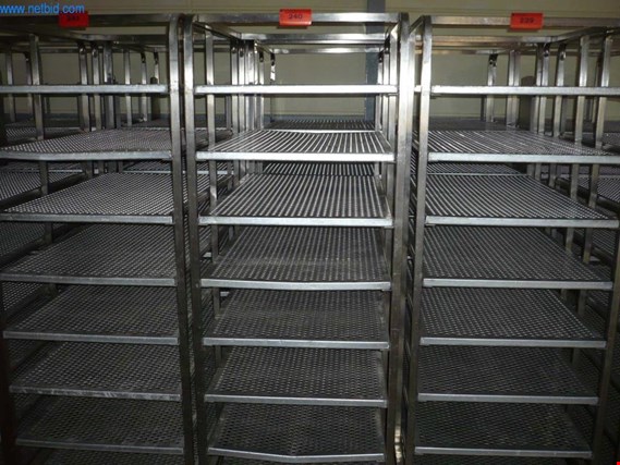 Used 2 Shelf trolley for Sale (Trading Premium) | NetBid Industrial Auctions