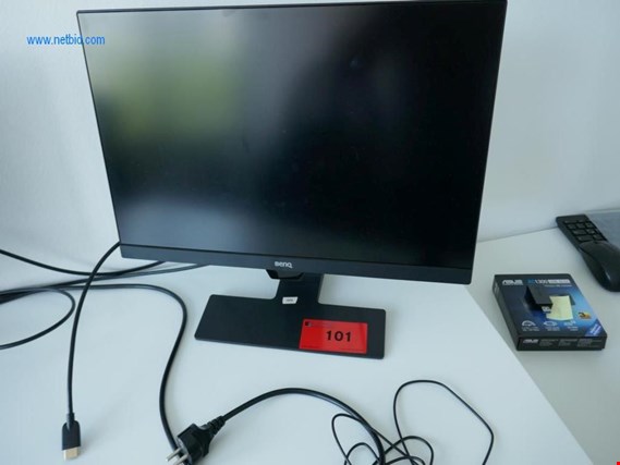 Used BenQ 2 22" monitors for Sale (Auction Premium) | NetBid Industrial Auctions