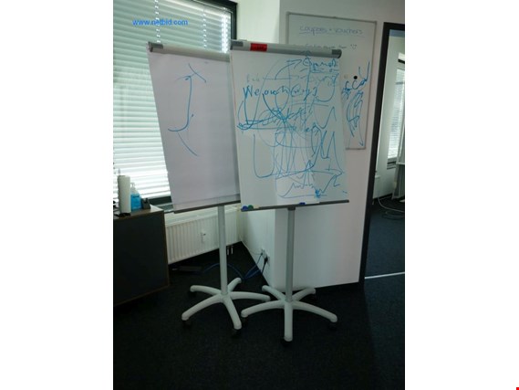 Used Master of Boards 2 Flipcharts for Sale (Trading Premium) | NetBid Industrial Auctions