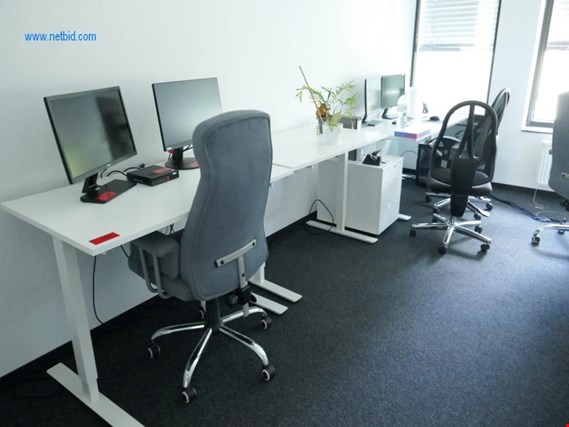 Used 3 Desks for Sale (Auction Premium) | NetBid Industrial Auctions