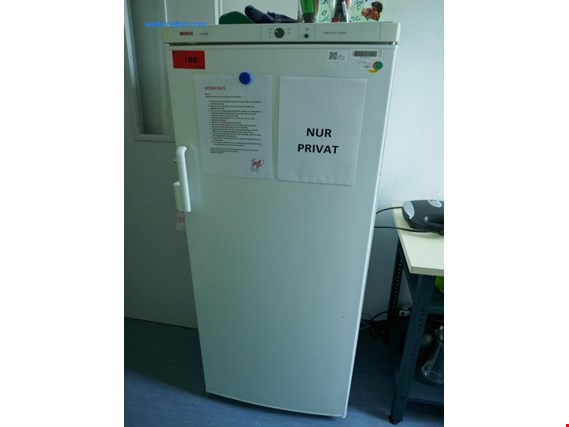 Used Bosch Cooler Free-standing refrigerator for Sale (Auction Premium) | NetBid Industrial Auctions
