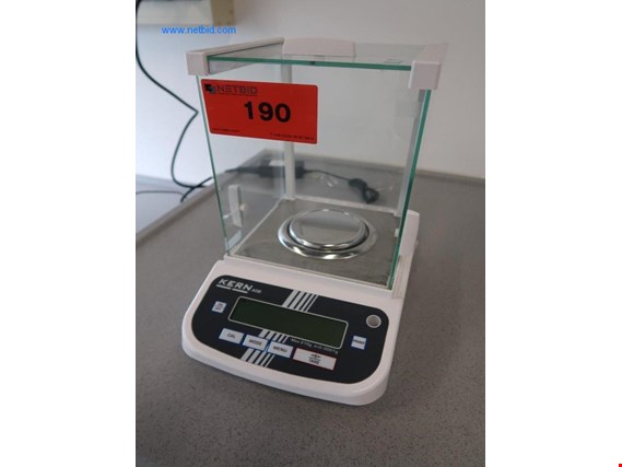 Used Kern ADB200-4 Laboratory balance for Sale (Auction Premium) | NetBid Industrial Auctions
