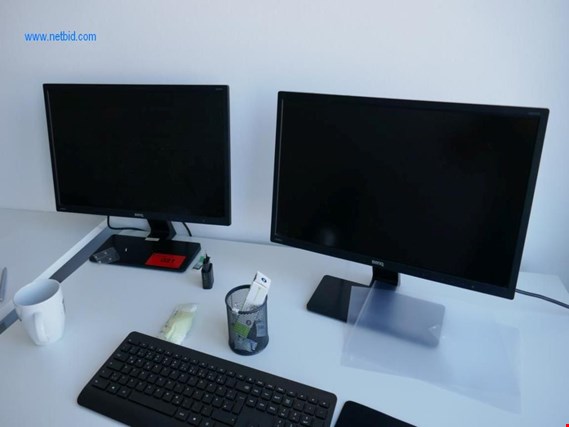 BenQ 2 22" monitoren gebruikt kopen (Auction Premium) | NetBid industriële Veilingen