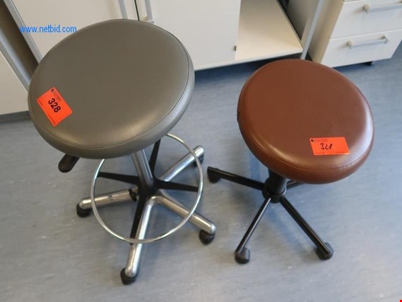 Used 2 Roll stool for Sale (Auction Premium) | NetBid Industrial Auctions