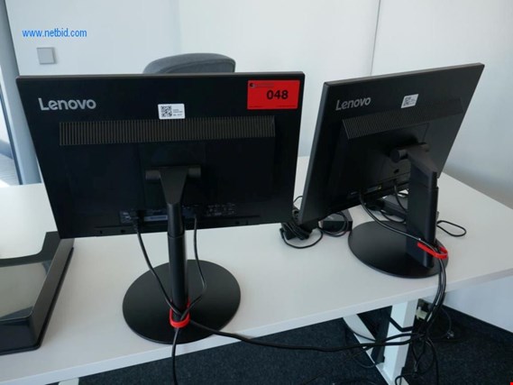 Used Lenovo Thinkvision 2 22" monitors for Sale (Auction Premium) | NetBid Industrial Auctions