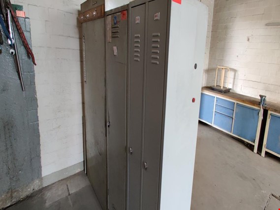 Used 3 Sheet metal cabinets/locker for Sale (Trading Premium) | NetBid Industrial Auctions