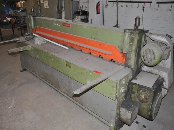 Used Durmazlar Guillotine shears for Sale (Auction Premium) | NetBid Industrial Auctions