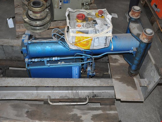 Used hydraulic pit ram for car workshop for Sale (Auction Premium) | NetBid Industrial Auctions