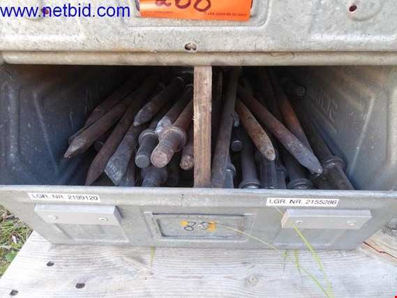 Used 1 Posten Lot of chisels for pneumatic caulking hammer for Sale (Online Auction) | NetBid Industrial Auctions