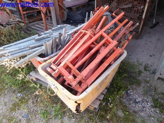 Used 18 Railing clamps for Sale (Auction Premium) | NetBid Industrial Auctions