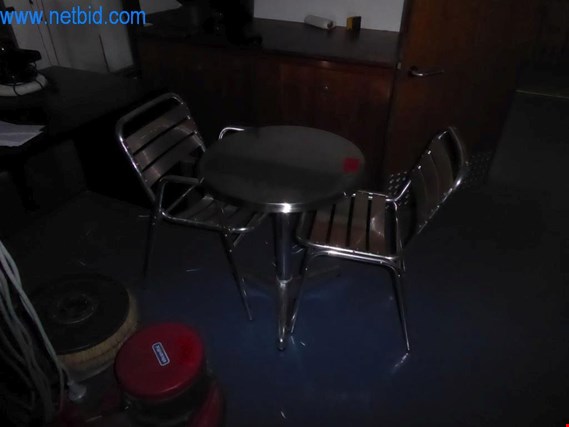 Used Bistro table for Sale (Auction Premium) | NetBid Industrial Auctions
