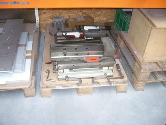 Used Wooden pallet for Sale (Auction Premium) | NetBid Industrial Auctions