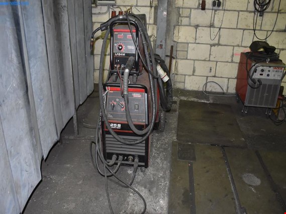 Used Lincoln Electric 425 S Powertec MIG MAG welder for Sale (Auction Premium) | NetBid Industrial Auctions
