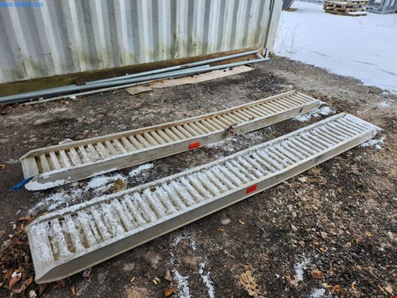 Used CLM 60743 2 Aluminum ramps for Sale (Trading Premium) | NetBid Industrial Auctions
