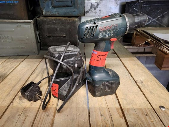Used Bosch GSR 14.4-2 Cordless screwdriver for Sale (Auction Premium) | NetBid Industrial Auctions