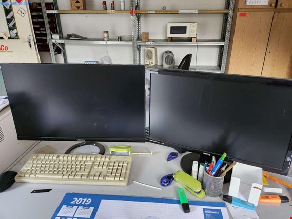 Used Medion 22" monitor for Sale (Auction Premium) | NetBid Industrial Auctions