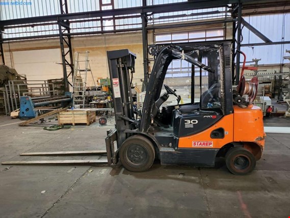 Used Doosan 30 Pro 5 Diesel forklift truck (later release) for Sale (Auction Premium) | NetBid Industrial Auctions