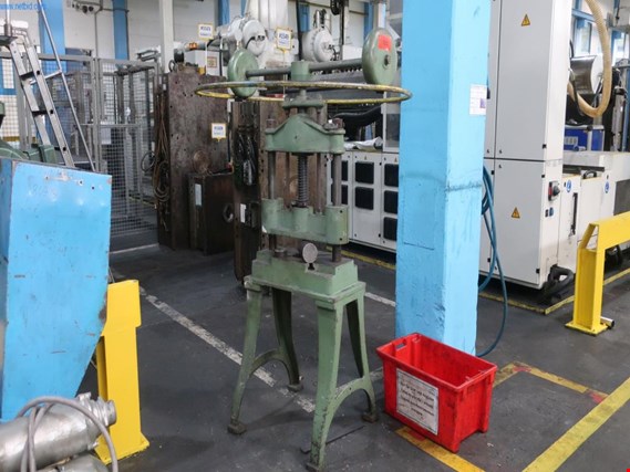 Used Ageo 16/410 Manual spindle press for Sale (Trading Premium) | NetBid Industrial Auctions
